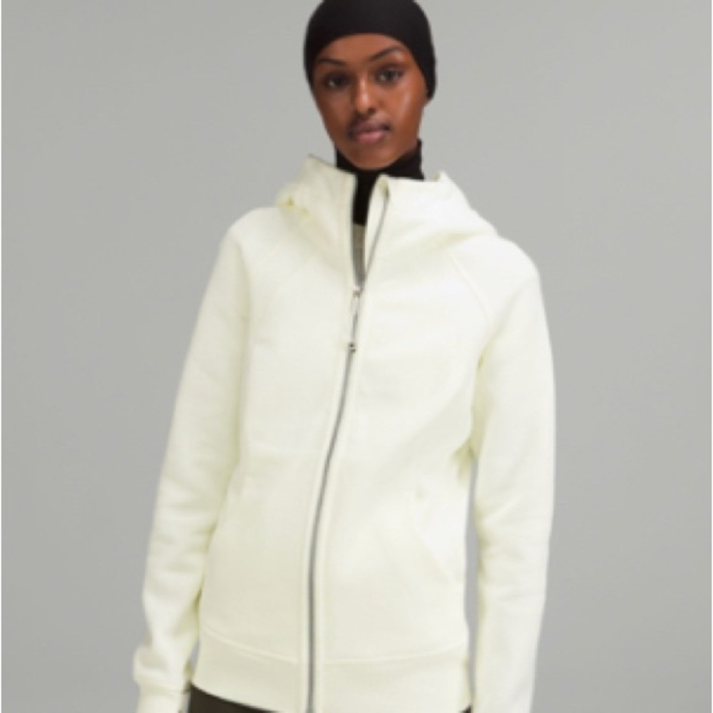 Lululemon Scuba Full-Zip Hoodie
Color: Lemon Sorbet
Size: 8